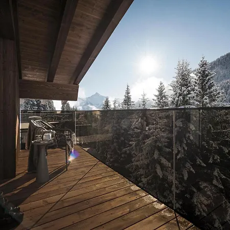 Hotel Bergkristall Zillertal - Adults Only 14 Years Plus Hippach Exterior photo