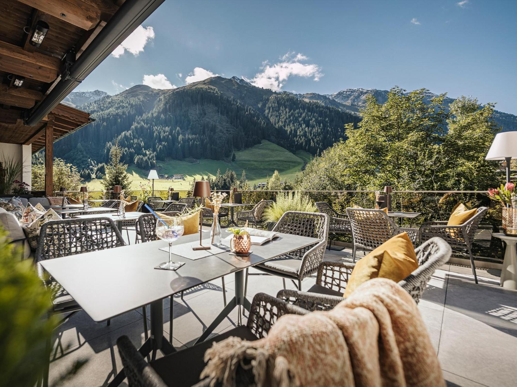 Hotel Bergkristall Zillertal - Adults Only 14 Years Hippach